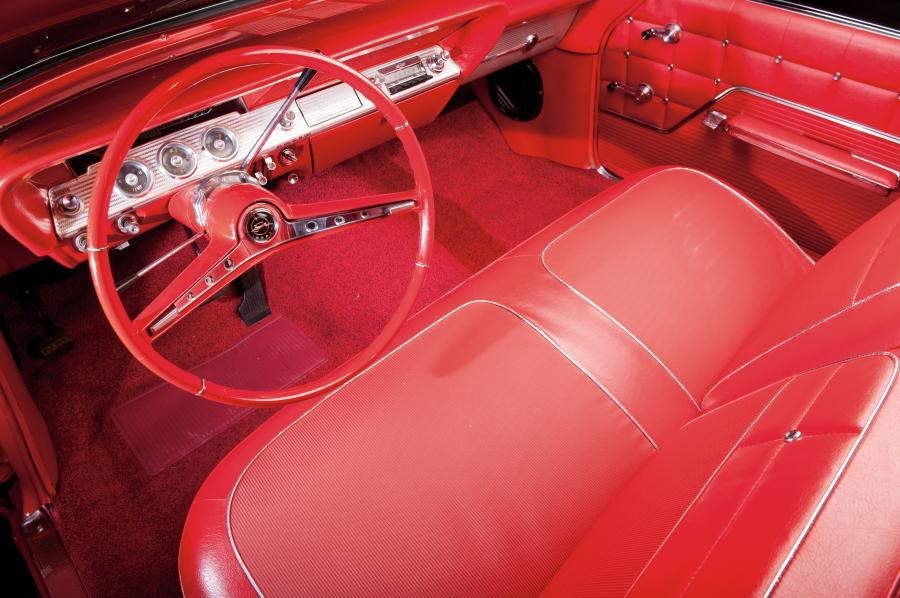  Chevrolet Impala Convertible 1961 года  (фото 13 из 16)